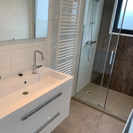 Holland Cube Nb 15 Im Europarcs Bad Hoophuizen - 6 Personen *