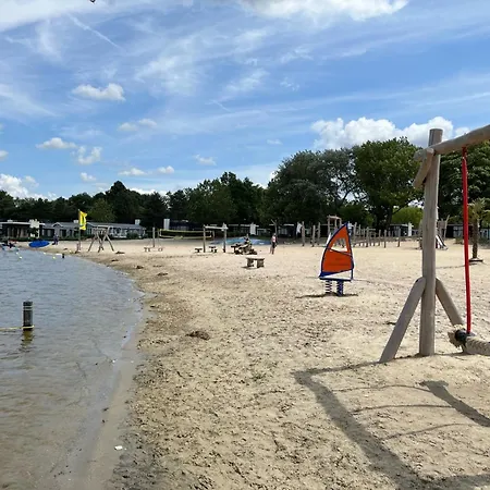 Holland Cube Nb 15 Im Europarcs Bad Hoophuizen - 6 Personen Daire