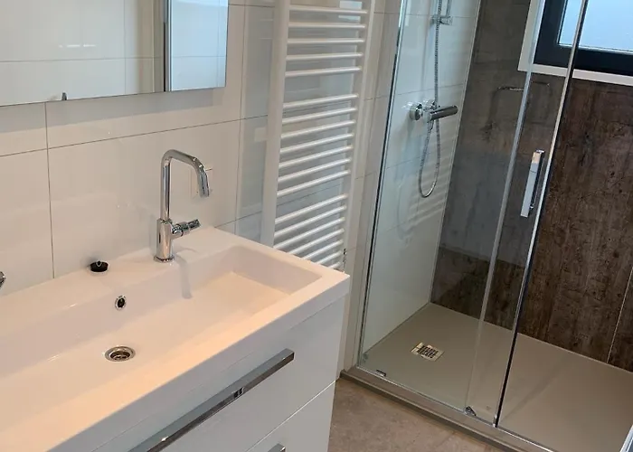 Holland Cube Nb 15 Im Europarcs Bad Hoophuizen - 6 Personen *